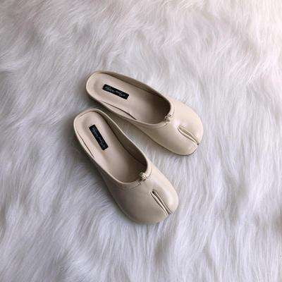 Fashionable Casual Flats Versatile Leather Slippers Daily Wear Shoes - available at Sparq Mart