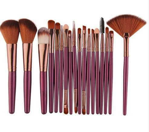 high-quality makeup sets, MAANGE makeup brushes, Sparq Mart - available at Sparq Mart