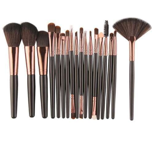 high-quality makeup sets, MAANGE makeup brushes, Sparq Mart - available at Sparq Mart