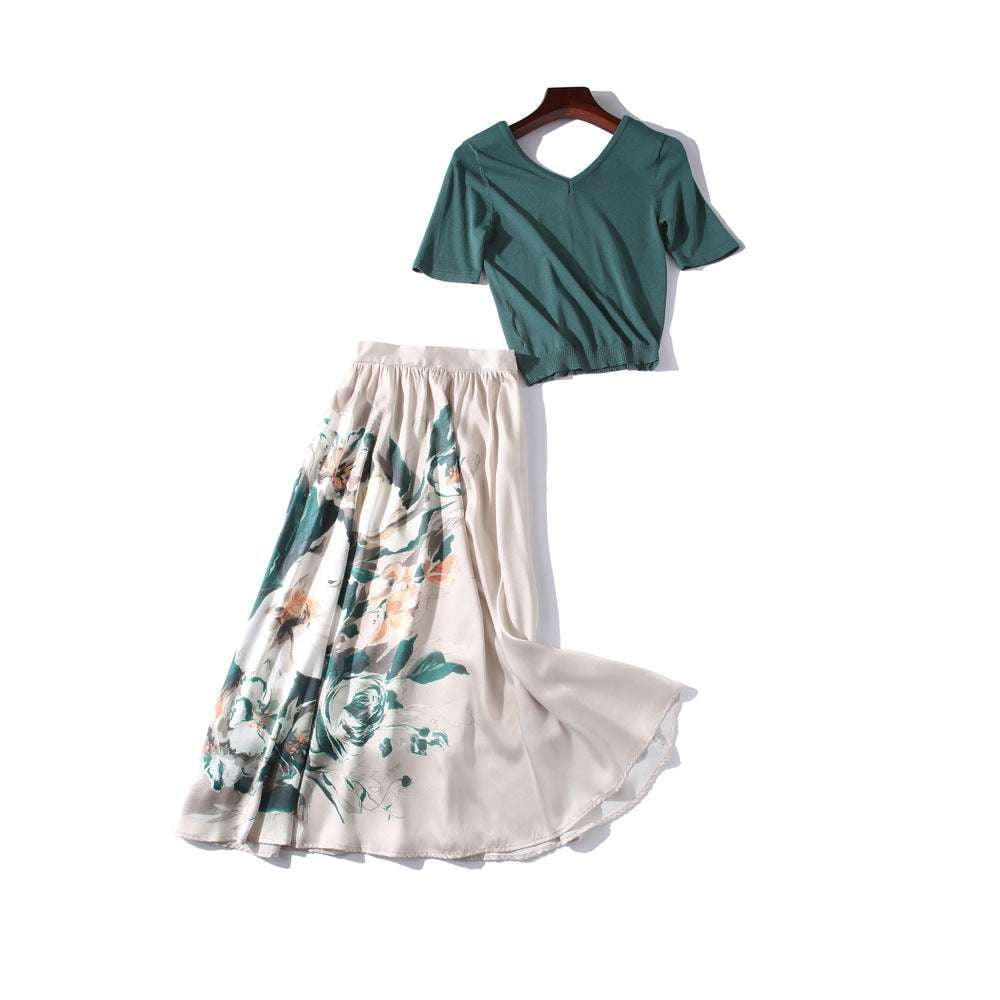 Fashion Skirt Set, Slim Fit Skirt, Trendy Skirt Outfit - available at Sparq Mart